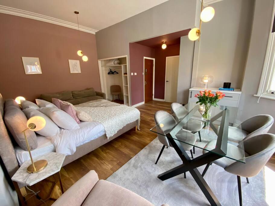 Studio For 3 Near Regents Park N5 ลอนดอน ภายนอก รูปภาพ
