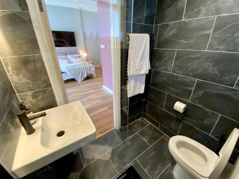 Studio For 3 Near Regents Park N5 ลอนดอน ภายนอก รูปภาพ