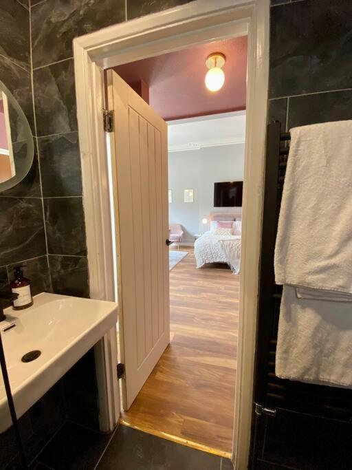 Studio For 3 Near Regents Park N5 ลอนดอน ภายนอก รูปภาพ